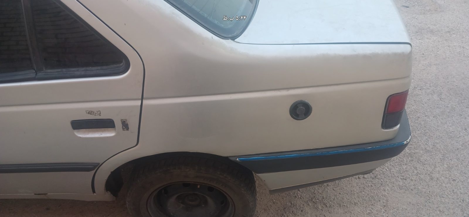 تصویر پژو 405 GLX بنزینی