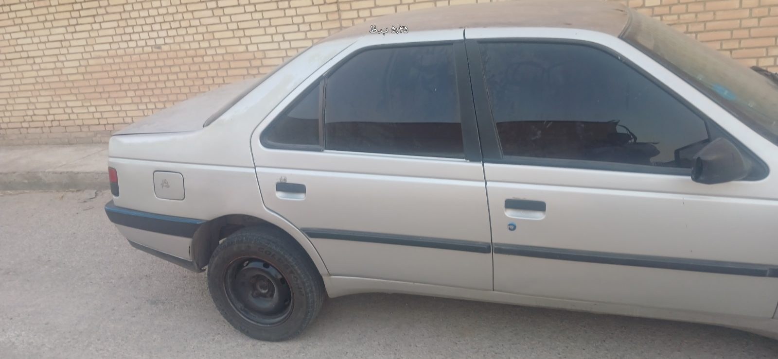 تصویر پژو 405 GLX بنزینی